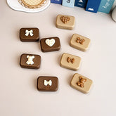 Kleines Etui für farbige Kontaktlinsen in Milchtee-Optik