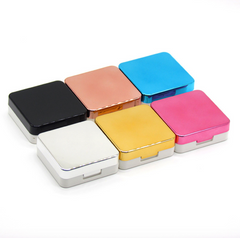 Estuche para lentes de contacto de color multicolor cuadrado galvanizado