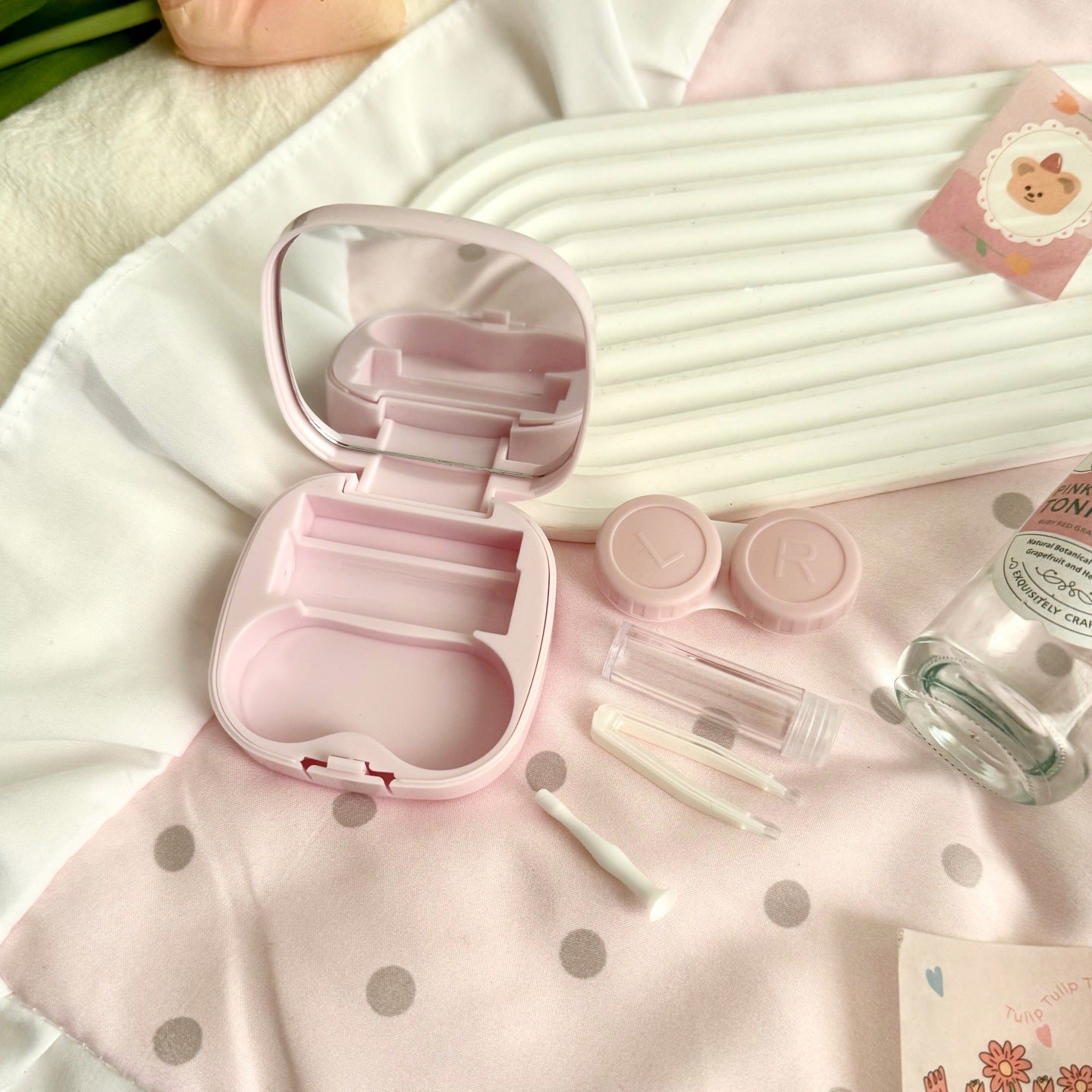 Oil Painting Tulip Rabbit Colored Contact Lens Case